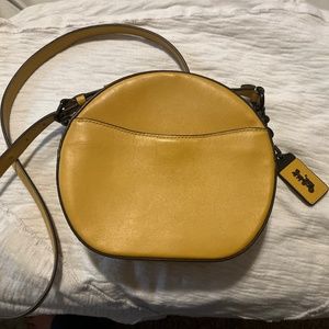 Coach canteen crossbody honeycomb